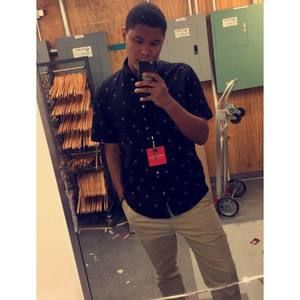 Meet your Posher, Malik